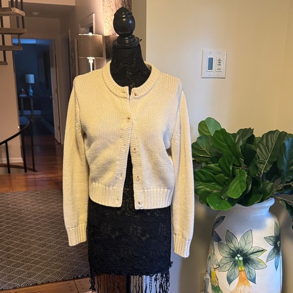 Cardigan Vibes! - Picture 4 of 5